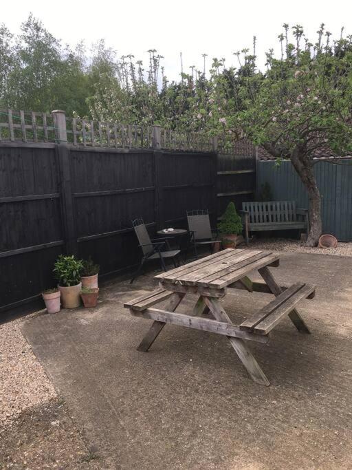 Vila Herb Garden Bungalow Nazeing Exteriér fotografie